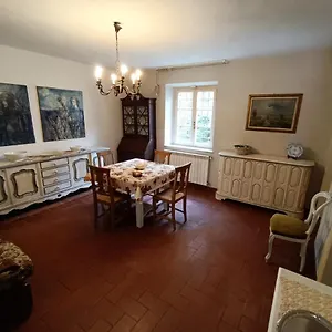 Cozy Near The Walls Appartamento